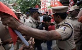 Посольство РФ в Каракасе призвало россиян воздержаться от поездок в Венесуэлу