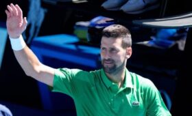 Теннисист Джокович вышел в третий круг Australian Open