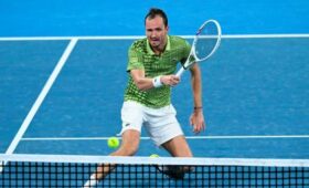 Теннисист Медведев вышел в полуфинал турнира ATP в Брисбене