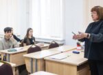 В Госдуме предложили платить учителям не ниже 200% средней зарплаты