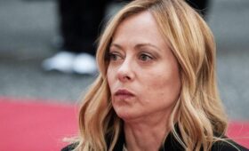 Премьер Италии Мелони призвала Европу начать разговаривать с Россией