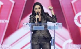 Конгрессвумен США Луна заявила, что готова ко встрече с Дмитриевым в любое время