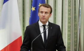 Макрон заявил, что Европа ответит на пошлины США