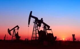 Стоимость нефти Brent опустилась ниже 60 долларов за баррель