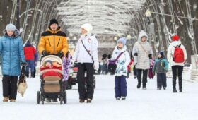 Эксперт Крупнов: в России необходимо создать культ семьи