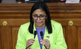 Родригес призвала Венесуэлу выйти из зависимости от США