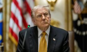 WSJ: Трамп пытается скрыть физические признаки старения