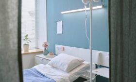 Unilad: в Британии мальчик ослеп после поцелуя