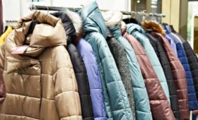 Стилист Панкова: тренд на «самонадутие» возник из-за пика популярности болоньевых вещей