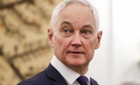 В Главном храме ВС РФ прошло Рождественское богослужение с участием Белоусова