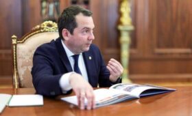 В Мурманской области опровергли отставку губернатора Чибиса