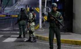 Мадуро отдал приказ о немедленном развертывании комплексной обороны Венесуэлы