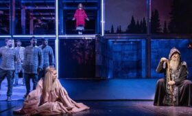 Кадры спектакля по роману «Лавр» опубликовали в медиабанке «Мосфото»