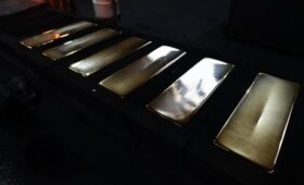 Биржевая цена серебра впервые поднялась выше 89 долларов за тройскую унцию