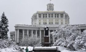 Облачная с прояснениями погода и до 14 градусов мороза ожидаются в Москве 24 января