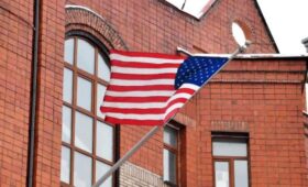 Fox News: Госдеп США приостановил оформление виз для россиян