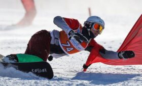 FIS выдала нейтральный статус трем российским сноубордистам