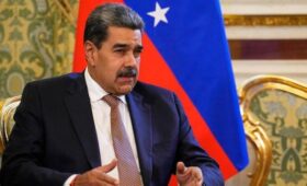 Посол РФ сообщил о проблемах со связью во время операции США по захвату Мадуро