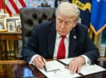 Трамп подписал указ о пошлинах против поставщиков нефти на Кубу