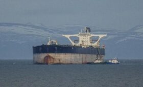 РФ добивается консульского доступа к российским морякам с танкера «Маринера»