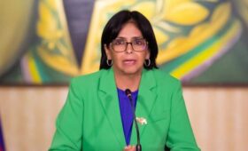 Вице-президент Венесуэлы Родригес назначена исполняющей обязанности президента