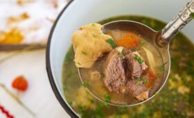 Врач Тяжельников: возвращение к обычному рациону займет не менее недели