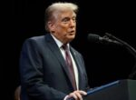 Трамп назвал хорошим контакт с Зеленским в Давосе