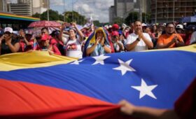 Bloomberg: посланник Венесуэлы посетит Вашингтон для переговоров 15 января