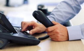 Горячие линии помощи пенсионерам при жестоком обращении появятся в РФ