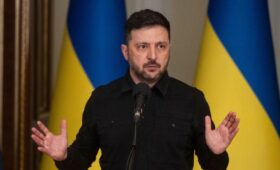 Медведчук: Трамп не будет похищать Зеленского, тот уже сдал свою страну