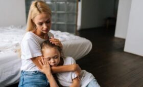 Эксперт Шаповалова: «синдром старшей дочери» может проявиться в виде гиперответственности