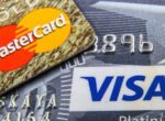 Россиян предупредили о росте рисков при использовании карт Visa и Mastercard