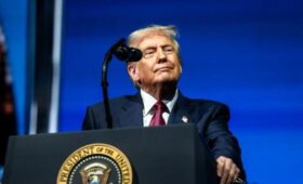 Трамп поблагодарил венесуэльского оппозиционера Мачадо за медаль Нобелевской премии