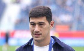 Дмитрий Бивол стал претендентом на звание лучшего боксера года по версии The Ring