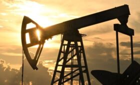 Совет ЕС утвердил новый потолок цен на российскую нефть с 1 февраля