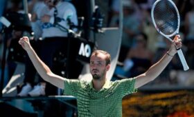 Теннисист Медведев вышел в четвертый круг Australian Open