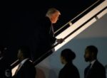 Самолет Трампа после вылета в Давос развернулся из-за выявленных неполадок