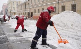 Эксперт Николаев: в снегопад увеличиваются цены на такси и снижаются офлайн-продажи