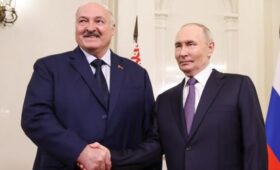 Путин провел телефонный разговор с Лукашенко