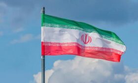 Иран ведет консультации с США по выбору места будущих переговоров