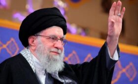 Axios: США рассматривают ликвидацию верховного лидера Ирана Хаменеи