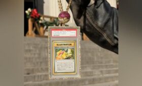 Редкая карточка Pokemon продана на аукционе за рекордные 16,5 млн долларов
