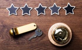 Депутат Кривоносов: россияне смогут заселяться в гостиницы по правам и биометрии