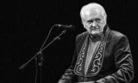 Умер руководитель челябинского ансамбля «Ариэль» Ростислав Гепп