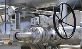 ЕС ввел полный запрет на поставки российского газа с 2027 года