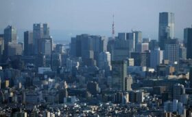 Яркий огненный шар пролетел в небе над Токио и Канагавой