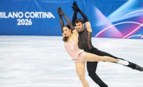 Французские фигуристы Сизерон и Бодри выиграли ритм-танец на ОИ-2026 в Италии