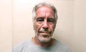 Эпштейн считал, что рубль станет следующей мировой валютой