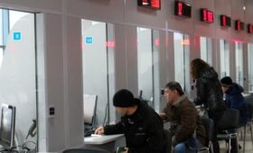 Мигранты с доходом ниже прожиточного минимума лишатся патента на работу в РФ