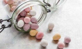 В ГД предложили ввести маркировку «18+» для конфет с таурином на маркетплейсах